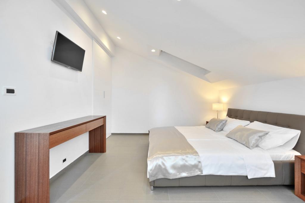 Apartmán Chiponsky One Bol Exteriér fotografie